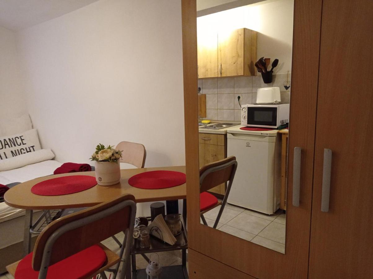 Minigarzon Apartman *